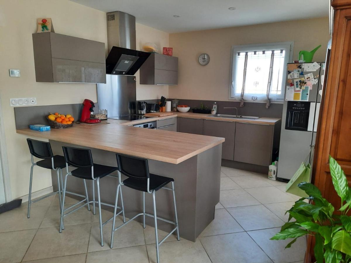 Clos Des Rompudes Aramon Buitenkant foto